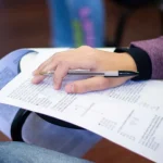 Mauro Cid tem tornozeleira eletrônica retirada em audiência no STF