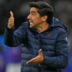 China reafirma plano de levar astronautas à Lua até 2030 e lança missão