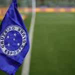 Moraes anula sindicância sobre atendimento a Bolsonaro e manda PF ouvir presidente do CFM