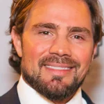 Apple se une a grife que vestiu Jobs e lança bolsa de R$ 1.200 para iPhone