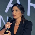Gracyanne Barbosa conta por que segue vivendo com mãe de Belo