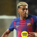 Goiás e Athletico-PR fazem duelo direto por acesso na Série B em dia de briga de opostos