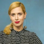 Mbappé marca duas vezes, atinge 400 gols e faz história pela França