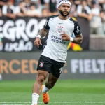 Desemprego nos EUA atinge maior nível em 4 anos e desafia pausa nos juros do Fed