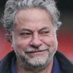 Homem que agarrou Ariana Grande é expulso de show de Lady Gaga na Austrália