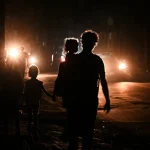 As maneiras de dormir dos mais diversos animais — e por que os humanos são tão únicos