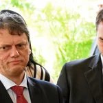 Professor ensina como ler até 50 livros por ano mesmo com rotina corrida