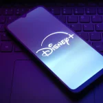 Filha mais velha de Olavo de Carvalho é encontrada morta em casa, aos 56