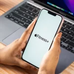 Ressaca em Copacabana: uma pessoa está desaparecida no mar e mais de 100 já foram resgatadas