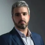 Casemiro pode garantir renovação com United caso atinja meta, diz jornal