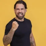 Bolsonaro completa 6 meses preso com briga por sobrevivência do clã e em negociação por domiciliar