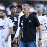 Queda da Selic no radar em março reforça apetite e Ibovespa vai a inéditos 186 mil pontos