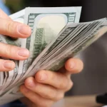 Quem é Gabriela, a ex-namorada que acompanha Bad Bunny em São Paulo?