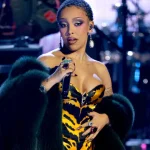 Como Bad Bunny passou de empacotar compras a ganhar Grammys