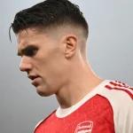 Ricky Martin tece elogios a Bad Bunny e diz: “Me emocionou muito”