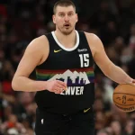 Neymar reclama que Marcos Mion esqueceu de seu aniversário