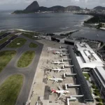 Turista argentina suspeita de ofensas racistas em bar no Rio é denunciada