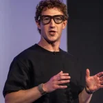 Após 20 dias na UTI, morre pai de influenciador que retirou parte do crânio