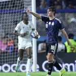 Lula supera Flávio Bolsonaro entre eleitores de centro, indica Datafolha