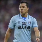 Vanderlei Luxemburgo apresenta melhora, mas permanece na UTI