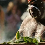 Monica Iozzi é internada após reação a medicamento e relata quadro de afasia