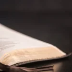 Miley Cyrus diz que nunca quis matar Hannah Montana e que gravou nova música