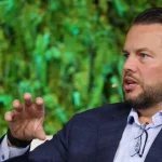 Tim Cook reafirma compromisso da Apple com a China e promete apoio