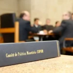 Governo contraria Meta e mantém WhatsApp restrito a menores de 14 anos