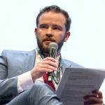 Rebel Wilson desabafa: “Acho que nunca terei um corpo de biquíni”