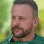 Flávio Bolsonaro viaja aos EUA e aposta em encontro com Trump
