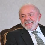 Dermatologista revela como aumentar produção de colágeno após os 50 anos