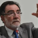 Dólar recua e Bolsa oscila com guerra no Oriente Médio no radar